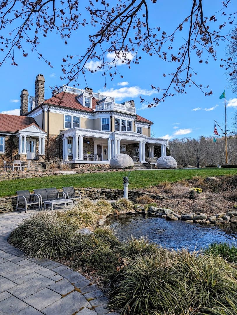 Hudson Farm Club - Image 2