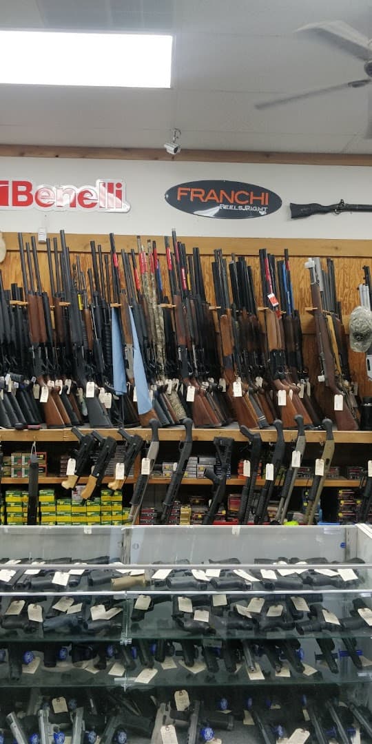Clayton's Hunting & Indoor Range - Image 4