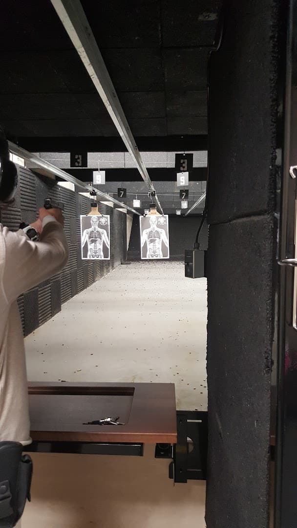 Gun Shack - Image 8