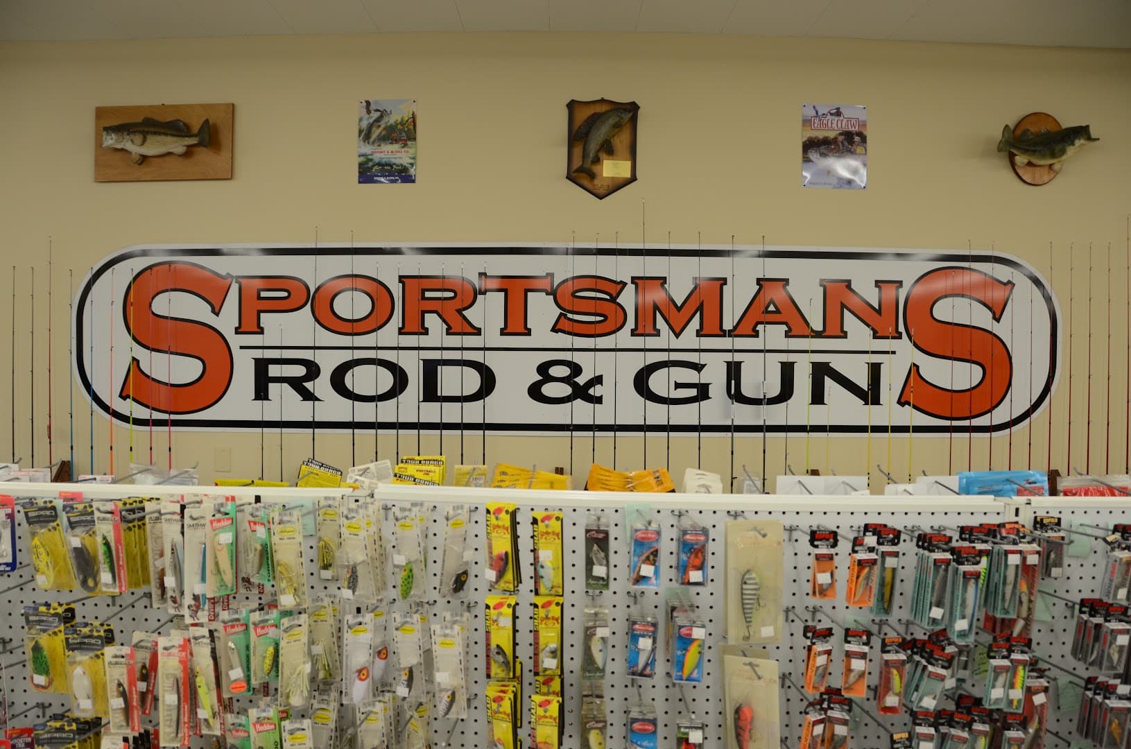 Sportsmans Rod and Gun - Image 8