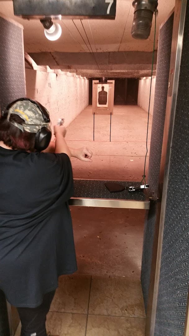 Gunny's Firearms and Indoor Range - Image 4