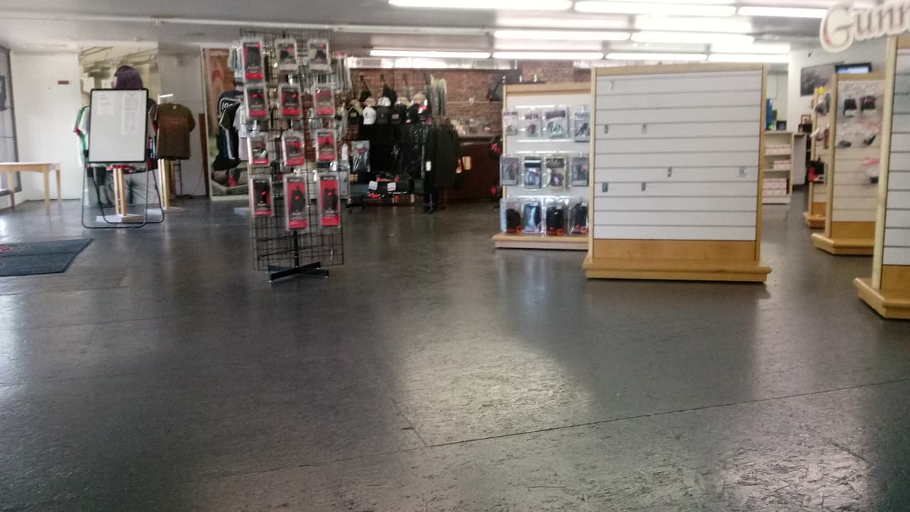 Gunny's Firearms and Indoor Range - Image 5