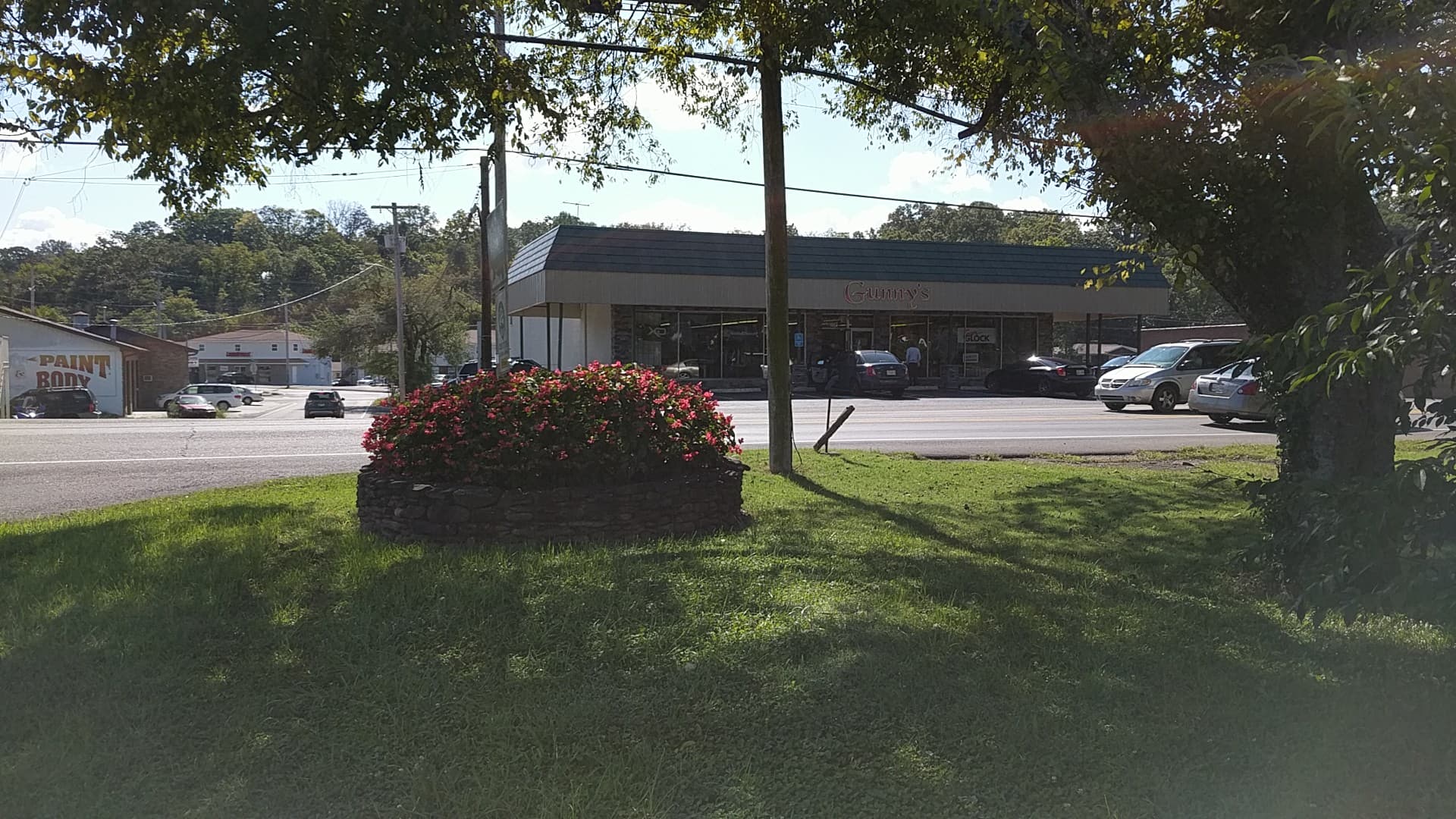 Gunny's Firearms and Indoor Range - Image 6
