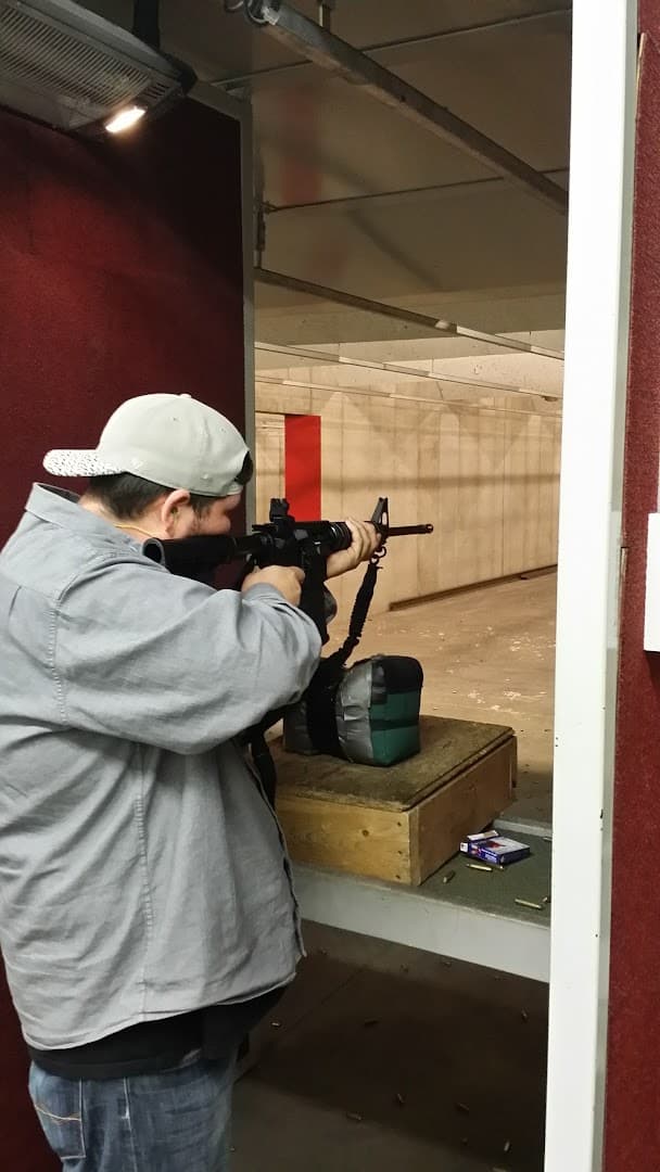 Ozark Thunder Indoor Gun Range LLC. - Image 8