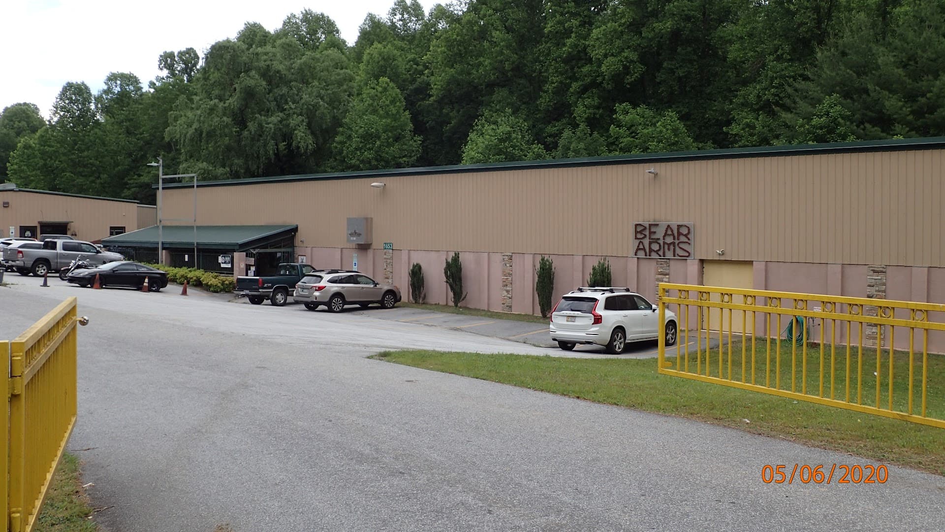Bear Arms Indoor Shooting Range - Image 1
