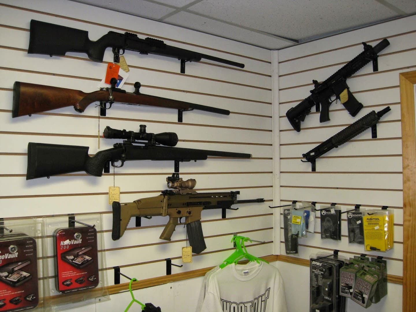 Big AlΓÇÖs Gun, Pawn & Range - Image 6