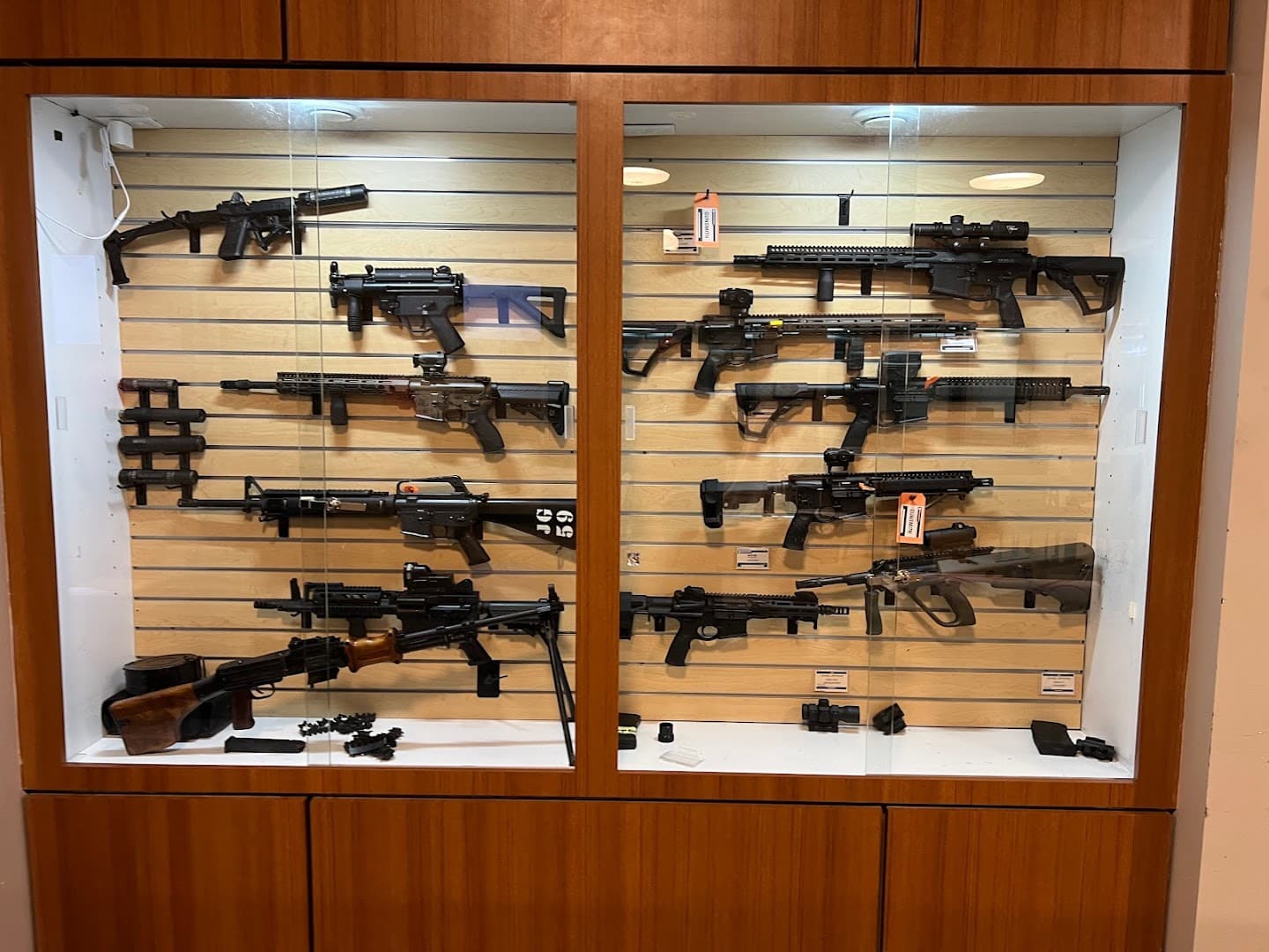 Shooters World - Image 6
