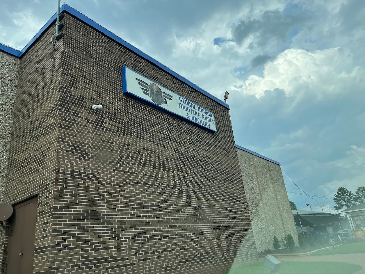 Global Indoor Shooting Range And Archery - Image 1