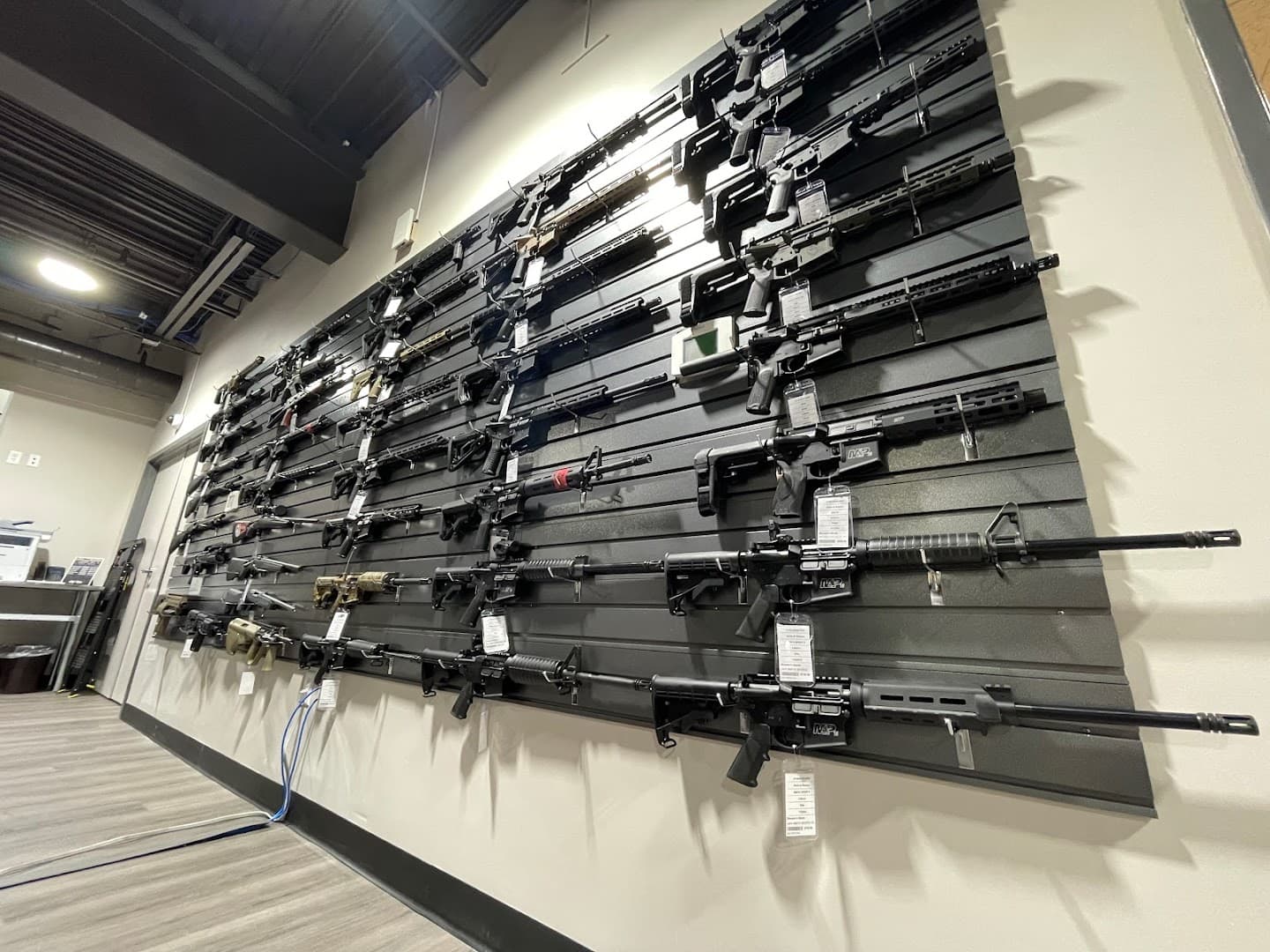 Shooter's World Goodyear - Image 7